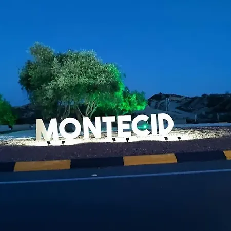 Adosado Con Piscina A 10 Minutos De Holiday home *