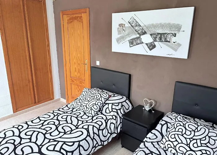 Casa vacanze Adosado Con Piscina A 10 Minutos De