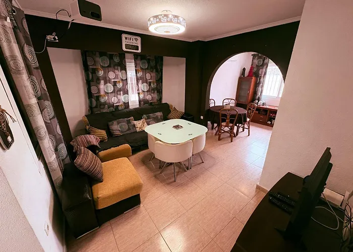 Casa vacanze Adosado Con Piscina A 10 Minutos De *