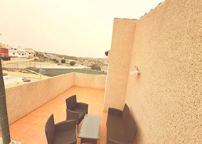 Adosado Con Piscina A 10 Minutos De